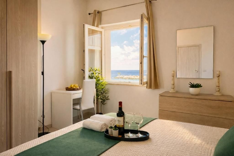 Room 2, Demetra Sea Front Apartment, Caserta