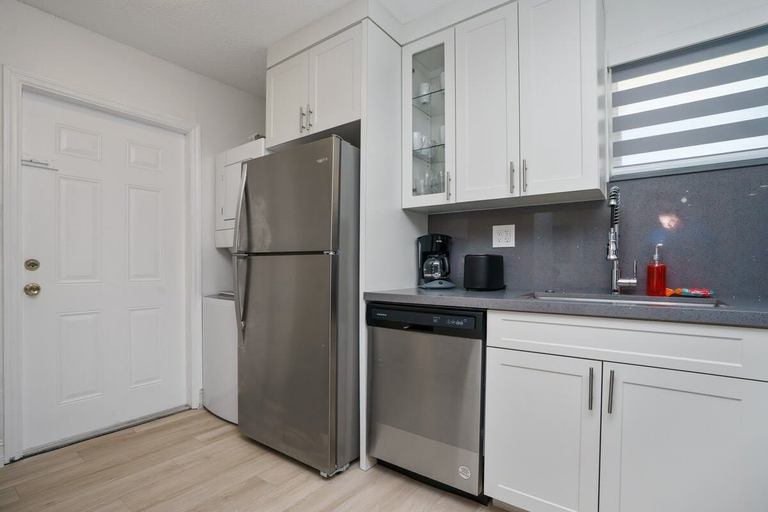 Interior 4, Cozy Blue Door Duplex, Central in Cutler Bay, Miami-Dade
