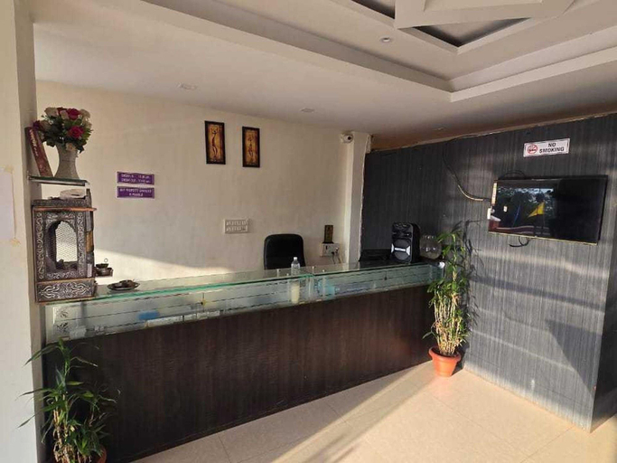 Reception 5, Classic Jungle Eye, Satara