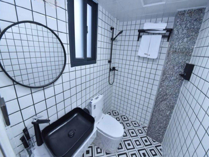 Bathroom 3, Liju Hotel (Quanzhou Dongzhan Branch), Quanzhou