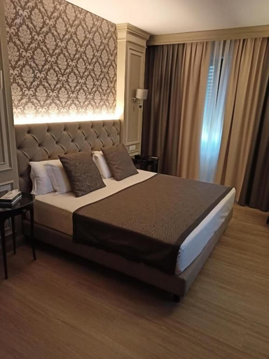 Bedroom 3, Hotel Villa Malpensa, Varese