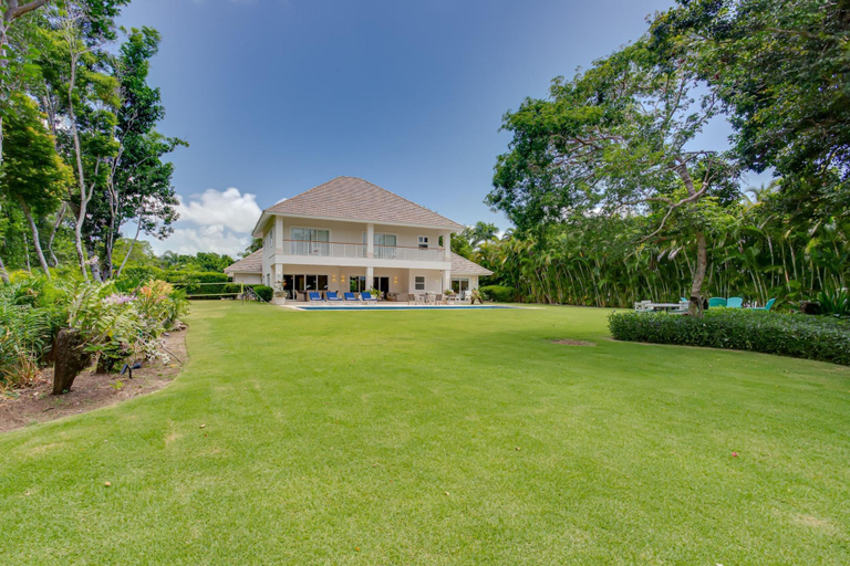 Room 2, Hacienda A57 - Golf Front Villa Close to Beach Club, Salvaleon de Higuey