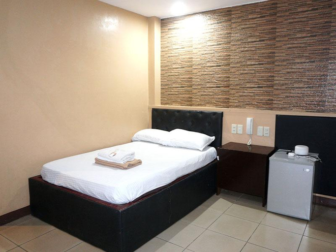 Bedroom 3, JISB Emperor Hotel, Lucena City