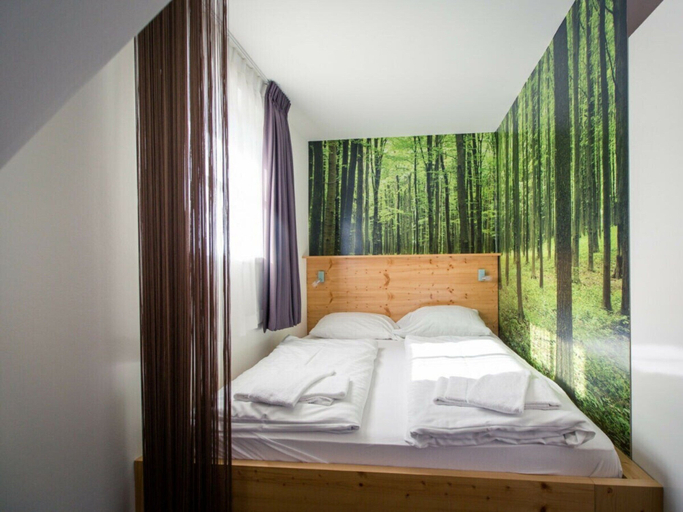Room 4, Studio #13 With Balcony, Murau
