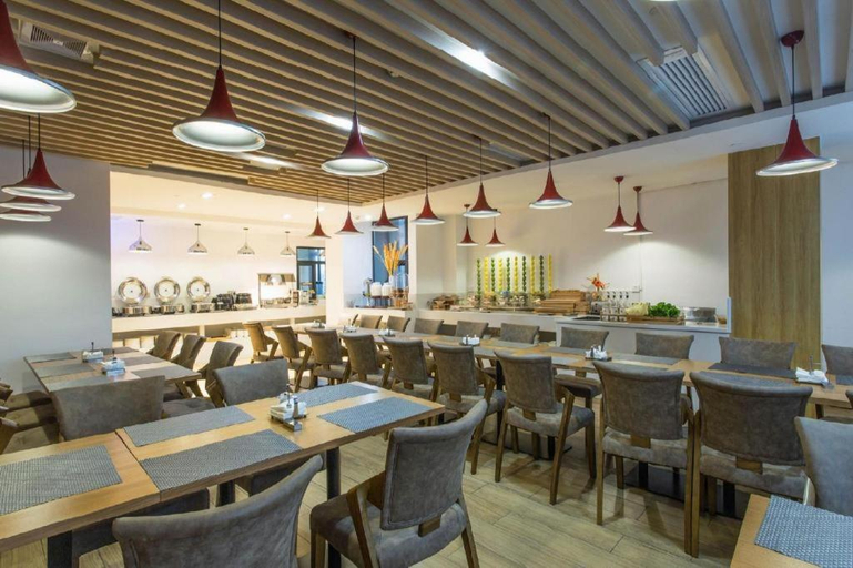 Food & Drinks 4, Borrman Hotel Guiping Xishan Government Service Center, Guigang