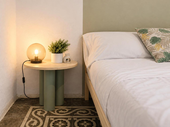 Bedroom 2, Maria Magdalena - Room 9, Málaga