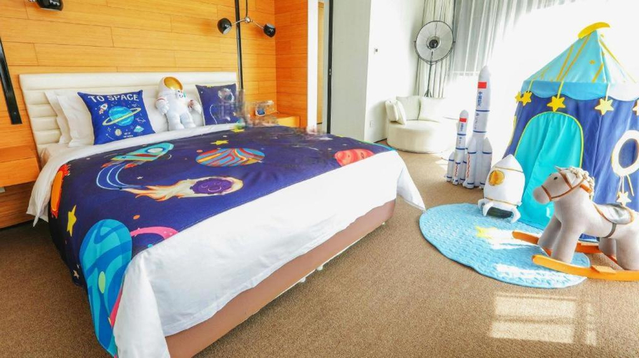 Bedroom 2, Himalayas Qingdao Hotel, Qingdao