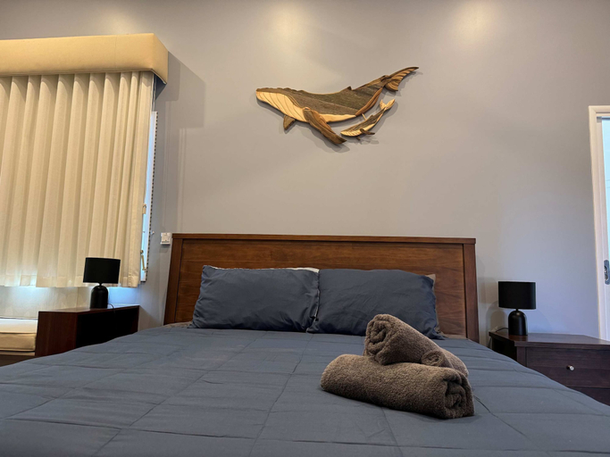 Room 5, Bushy s Hilltop Kingfisher Bay K Gari Fraser Island, Maryborough