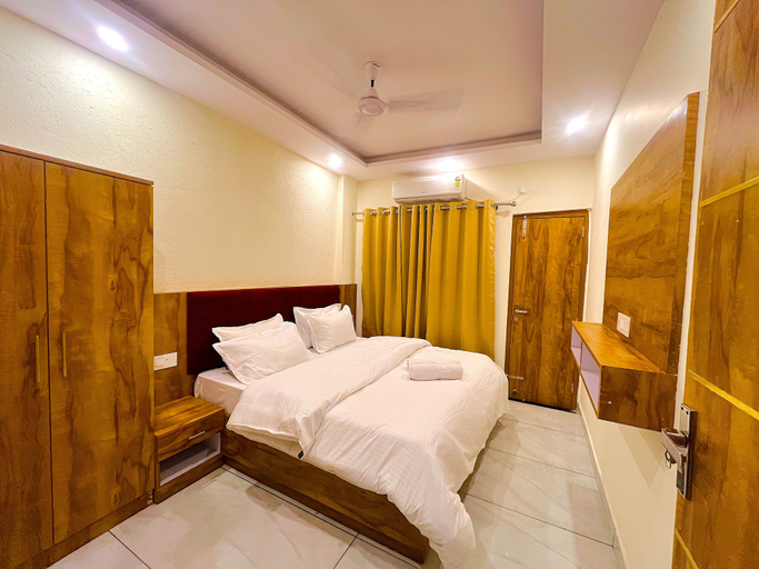 Room 4, Bunk Hostel Tapovan, Garhwal