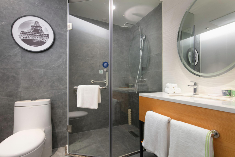 Bathroom 3, Campanile Hotel Changsha Hongxing Desiqin Square, Changsha