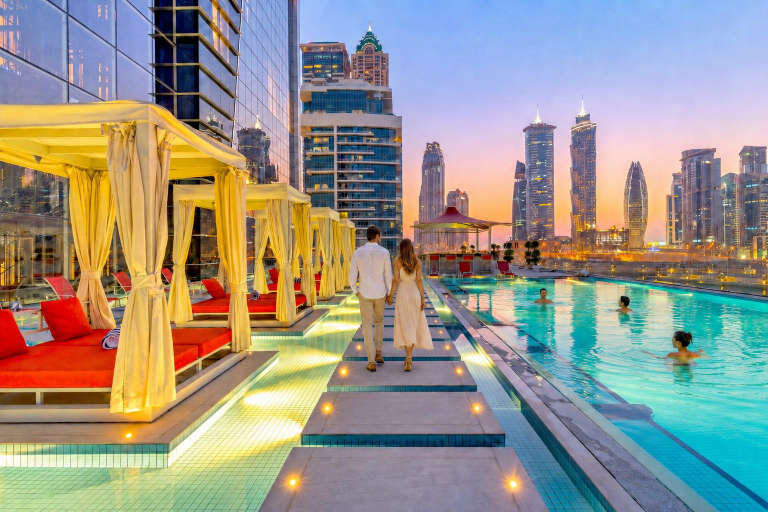 Sport & Beauty 3, Canal Central Hotel, Dubai