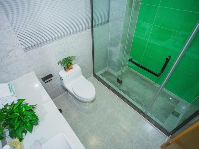 Bathroom 3, Greentree Inn Yangzhou Jiangdu Xiaoji Town South Z, Yangzhou
