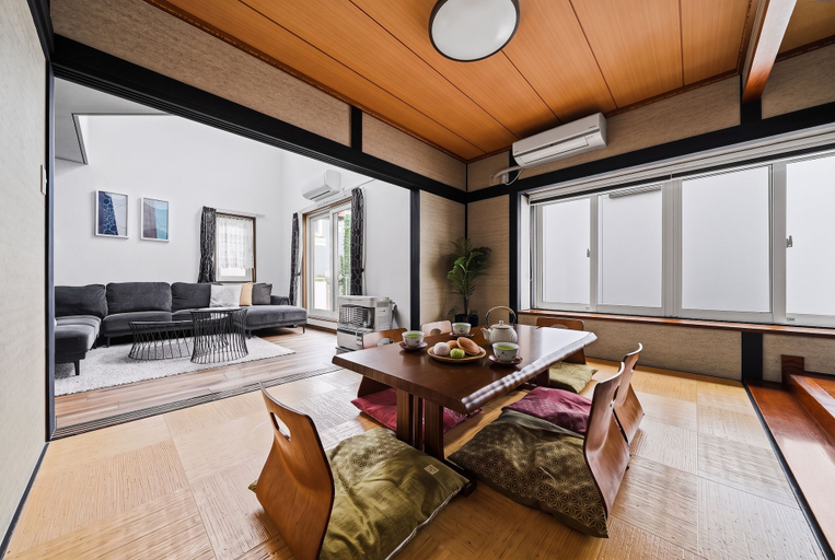 Room 4, THE BEEHIVE 1, Sapporo