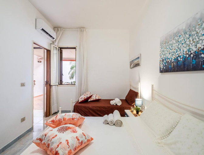 Room 5, Villetta Fronte Mare Granchio Azzurro, Lecce