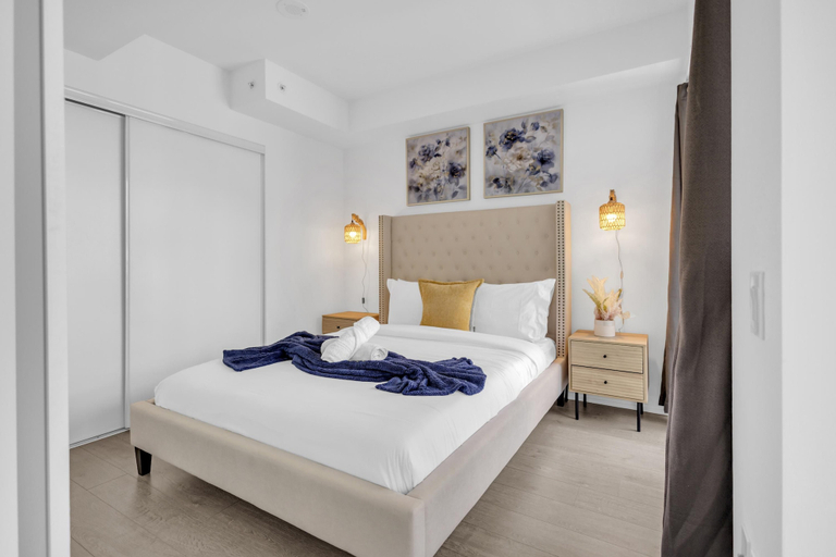Bedroom 3, Panorama Suites, Toronto
