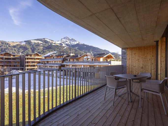 Outdoor dining 5, Apartment in Oberndorf in Tirol With Parking, Kitzbühel