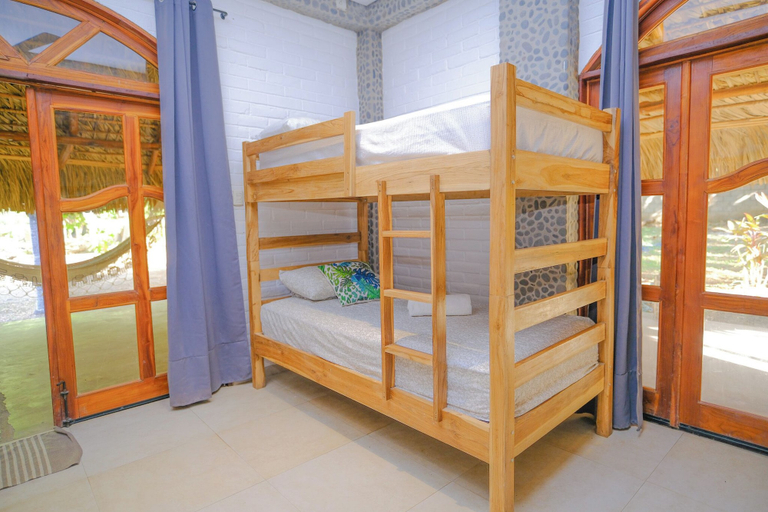Room 2, Las Golondrinas KM-59, Chiltiupán