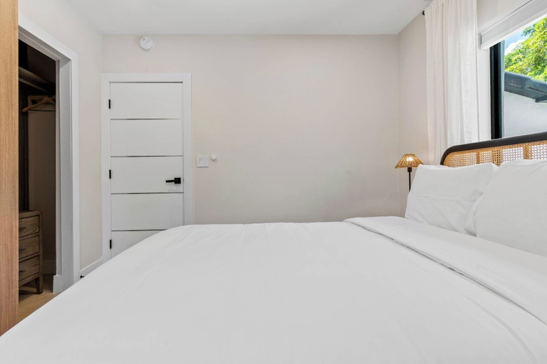 Interior 3, Casa Siesta, Modern, by Design District, Hot Tub, Miami-Dade