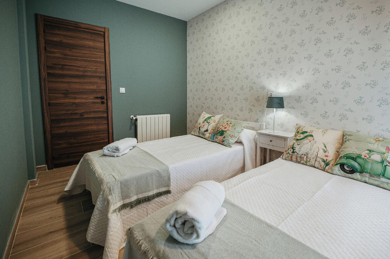 Bedroom 3, Hostel Albergue La Iglesia, La Rioja