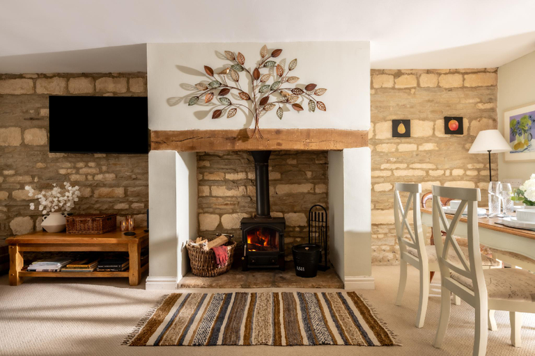Others 5, Greystones Cottage, Gloucestershire
