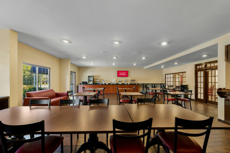 Food & Drinks 5, Red Roof Inn & Suites Albany, GA, Dougherty