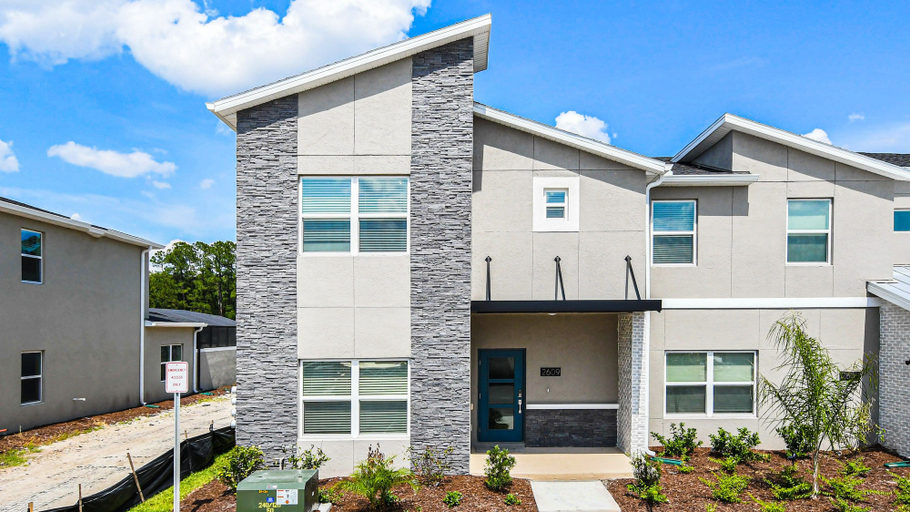 Interior 5, SW & Frozen Rooms, Pool, Spa, 3 King Beds, Osceola