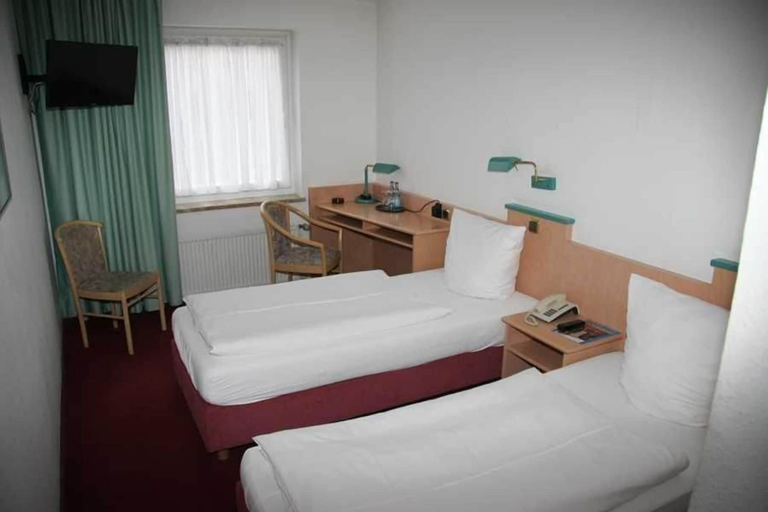 Bedroom 2, Vorsfelder Hof by Belvilla, Wolfsburg