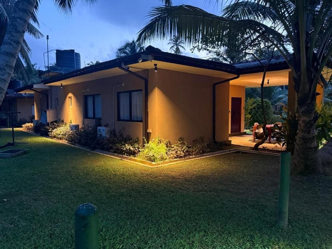 Exterior 4, Don Cyril's Nature Bungalow, Galle Four Gravets