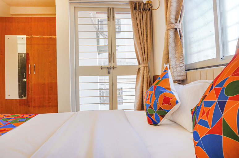 Room 3, RISING SURYA HOTEL, Pune