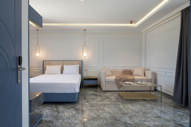 Bedroom 3, Acropol Golden Suites, Central Macedonia