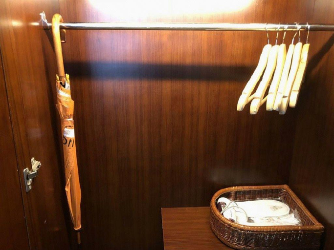 Bathroom 3, Bangguo Hotel, Guangzhou