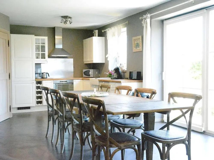 Others 3, Forest Cottage, Jehonville, Luxembourg