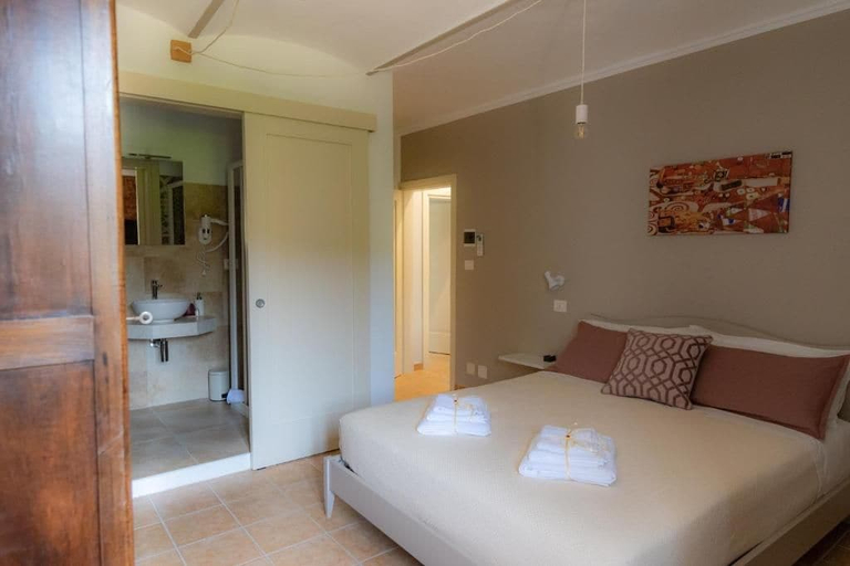 Room 5, La Creusa, Asti