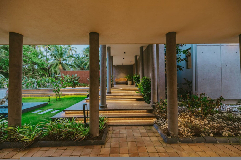 Room 4, Villa Shankari - Beachside 3BR w Private Pool, Udupi