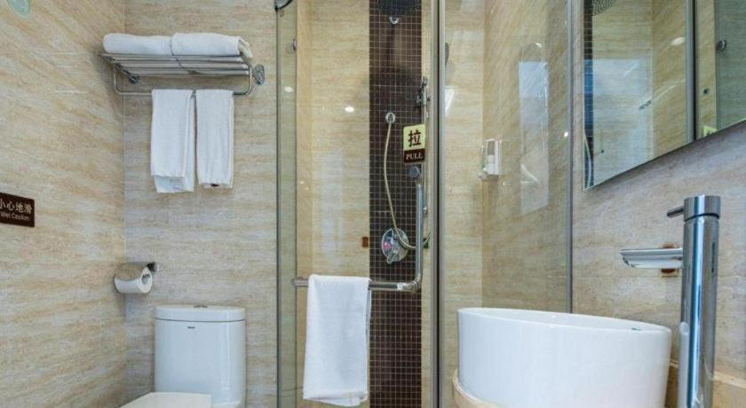 Bathroom 3, Borrman Hotel Guilin Elephant Hill Park Li Lake, Guilin