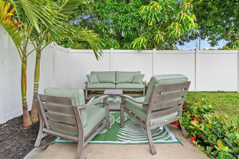 Interior 3, Charming Arthaus - With Yard Near Design District, Miami-Dade