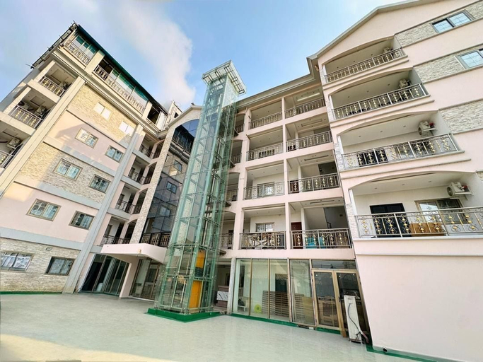 Exterior & Views, Summit Guest House, Moungo