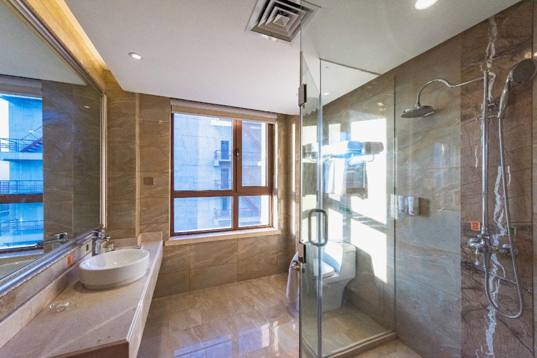 Bathroom 3, Vienna Hotel Heilongjiang Qiqihar South Road, Qiqihar