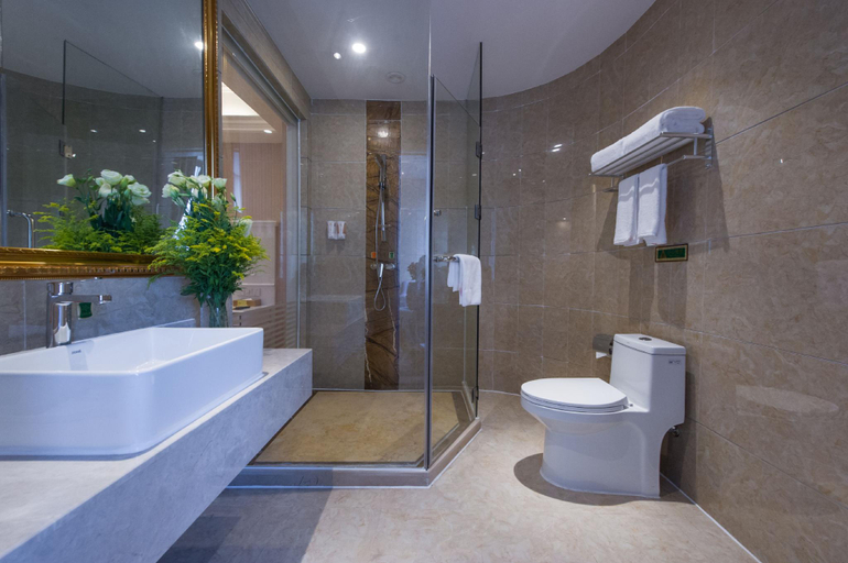 Bathroom 3, Vienna Hotel Guangxi Guilin Liangjiang Sihu, Guilin