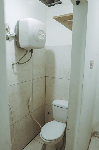 Bathroom 5, DS Residences Siliwangi, Semarang
