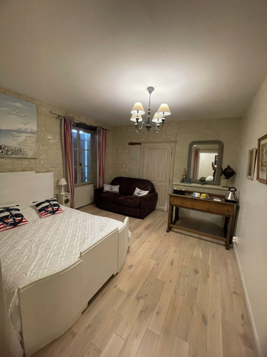 Bedroom 4, Chambre d'Hôtes Ecole de Mathuna, Vienne