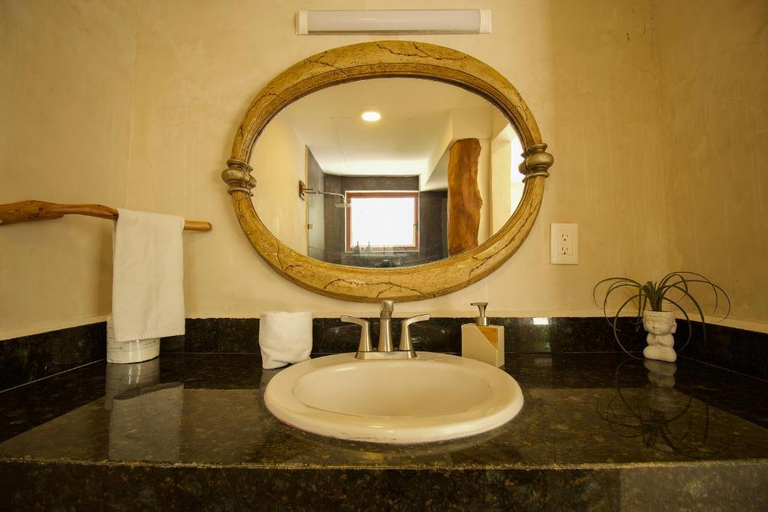 Bathroom, Centro Holistico Akalki, Othón P. Blanco