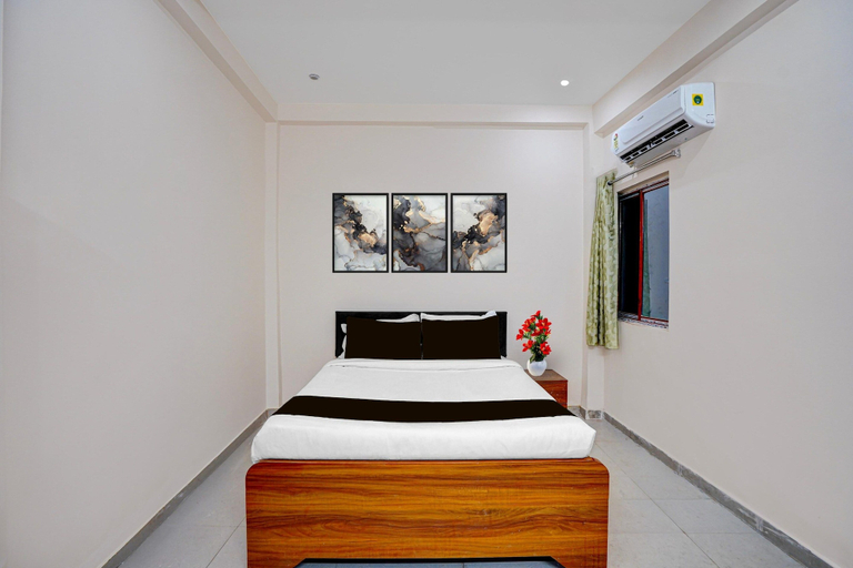 Room 5, Hotel O Vijay Shree Marriage Hall, Gopalganj