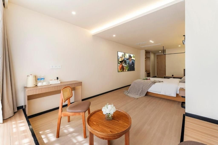 Room 3, CHONG QINGYAN YU Designer Hotel, Lanzhou