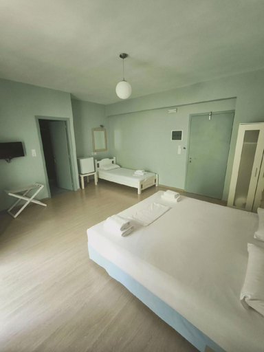 Bedroom 2, Valente Perlia Rooms, Attica