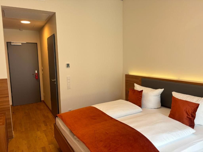 Bedroom 2, sevenDays Hotel BoardingHouse, Heidelberg