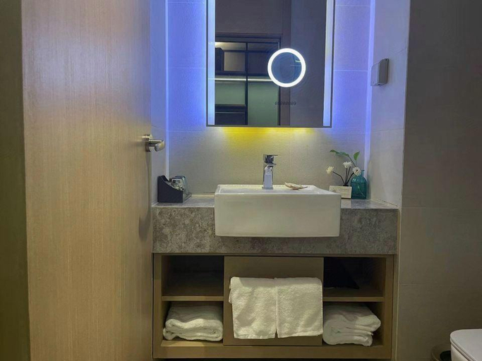Bathroom 3, Wanhe Zhizhen Hotel (Shanghai Sun Moonlight Dapuqiao Subway Station), Shanghai