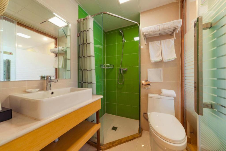 Bathroom 3, GreenTree Inn Tangshan Yuhua Road, Tangshan