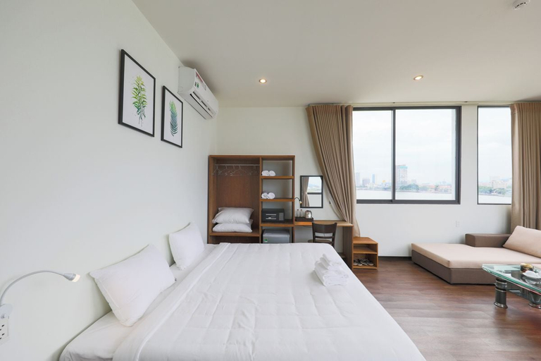 Bedroom 5, Vitalis Riverside Hotel, Da Nang