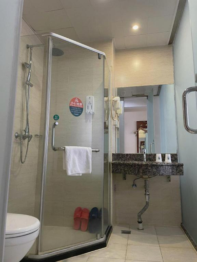 Bathroom 4, GreenTree Inn Beijing Miyun West Bridge Road Haiyi Manor Express Hotel, Beijing